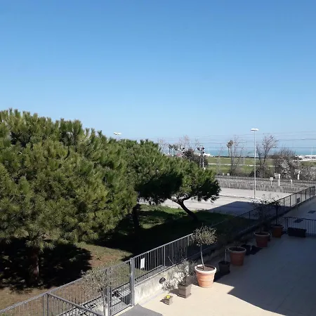 Camelia Apartmán Porto SantʼElpidio